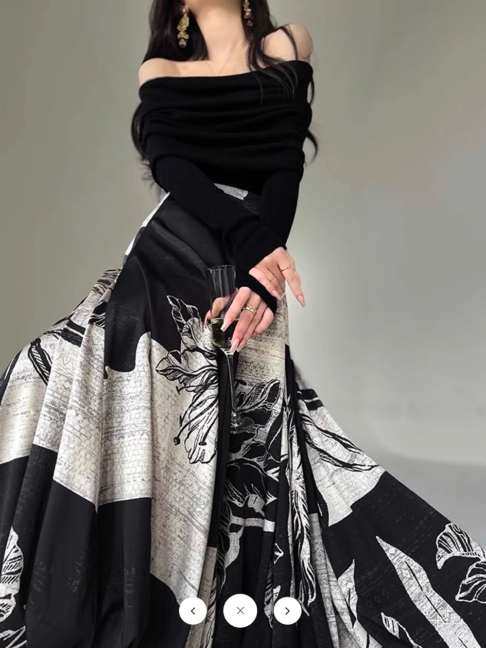 Commense Bud Waist Side - Zipper Midi Skirt - Medium